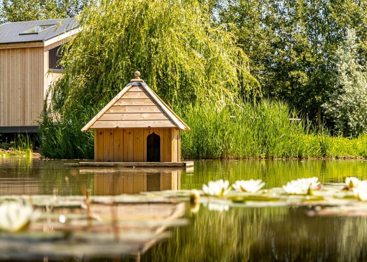 Woad Mill Lakeside Lodges Boston Exterior photo